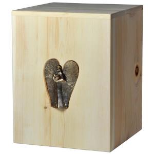 Urna "Angelo dell'amore" - legno di cirmolo - 28,5 x 22 x 22 cm